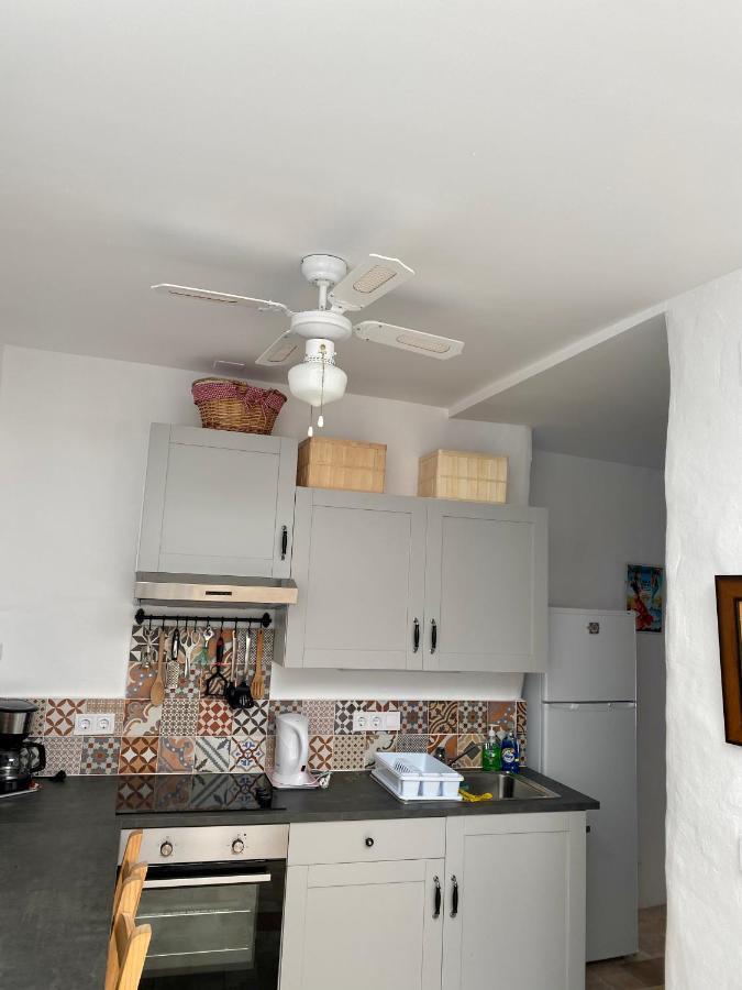 Cheerful One Bedroom Townhouse With Patio Árchez المظهر الخارجي الصورة
